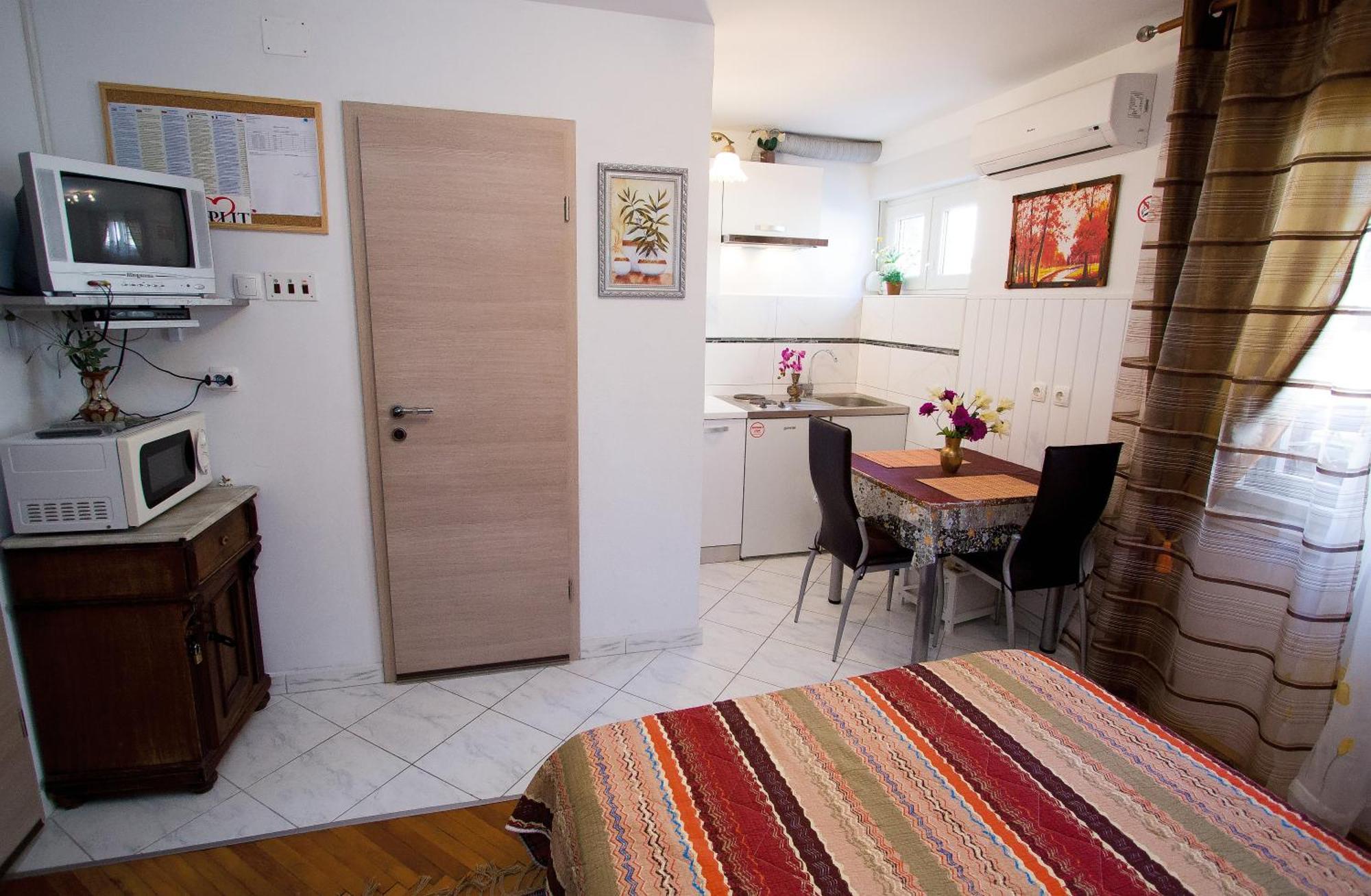 Apartments Crvena Orhideja Спліт Номер фото